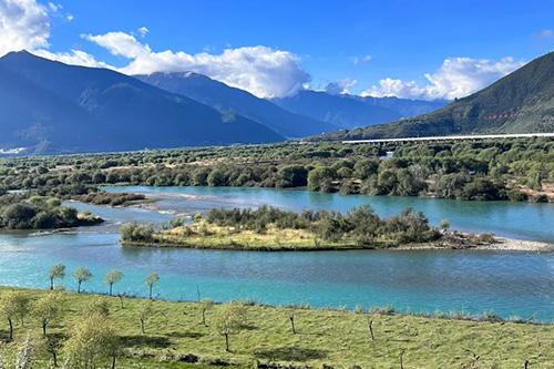 Yarlung Tsangpo River